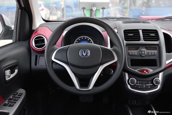 2018款奔奔EV260 标准型