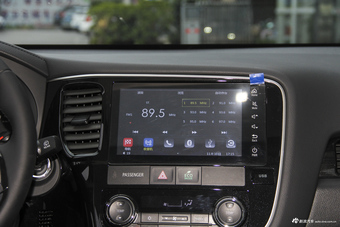 2018款欧蓝德2.0L自动两驱嘉乐版7座