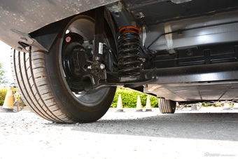 2018款比亚迪元EV360