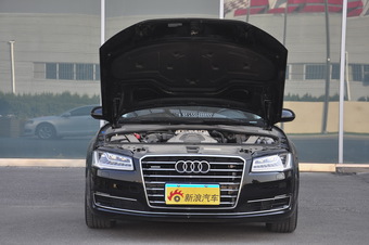 2016款奥迪A8L 3.0T自动45TFSI quattro时尚型