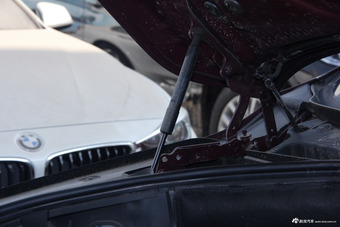 2017款宝马5系GT 2.0T自动528i领先型