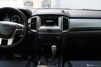 2017款撼路者2.0T自动四驱豪华版汽油7座