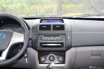 2015款福瑞达M50 1.4L手动公务舱K14B-F