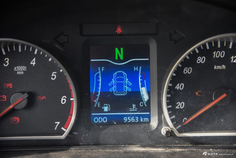 2015款北汽幻速H2 1.5L手动舒适型