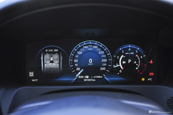 2017款捷豹XFL 2.0T自动240PS奢华版