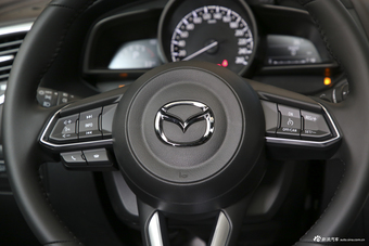 2018款马自达CX-4 2.5L自动四驱蓝天激情版