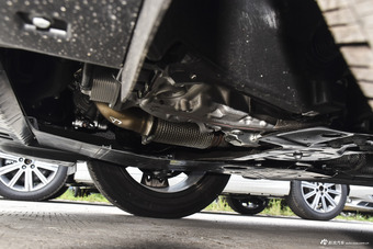 2018款标致4008 1.6T自动豪华版350THP