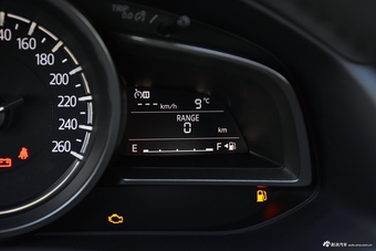 2018款马自达CX-4 2.5L自动四驱蓝天运动版