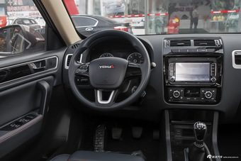 2016款 野马汽车 T70  1.8L 手动精英款 波尔多红