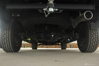 2017款黄海N3 2.5T手动两驱运动版JE4D25C