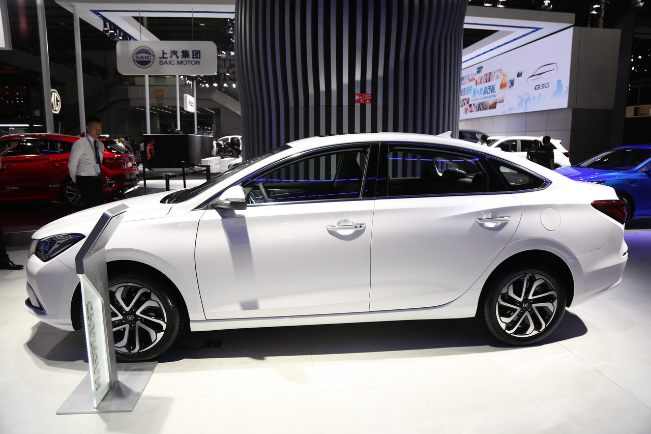 2018广州车展实拍：逸动新能源