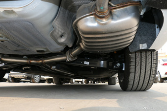 2017款起亚K5 2.0L自动15周年特别版LUX