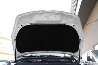 2017款驭胜S350 2.0T自动两驱柴油豪华天窗版5座