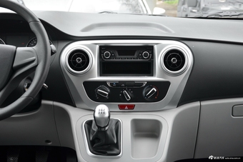 2018款瑞风M3 1.6L手动速运版5座