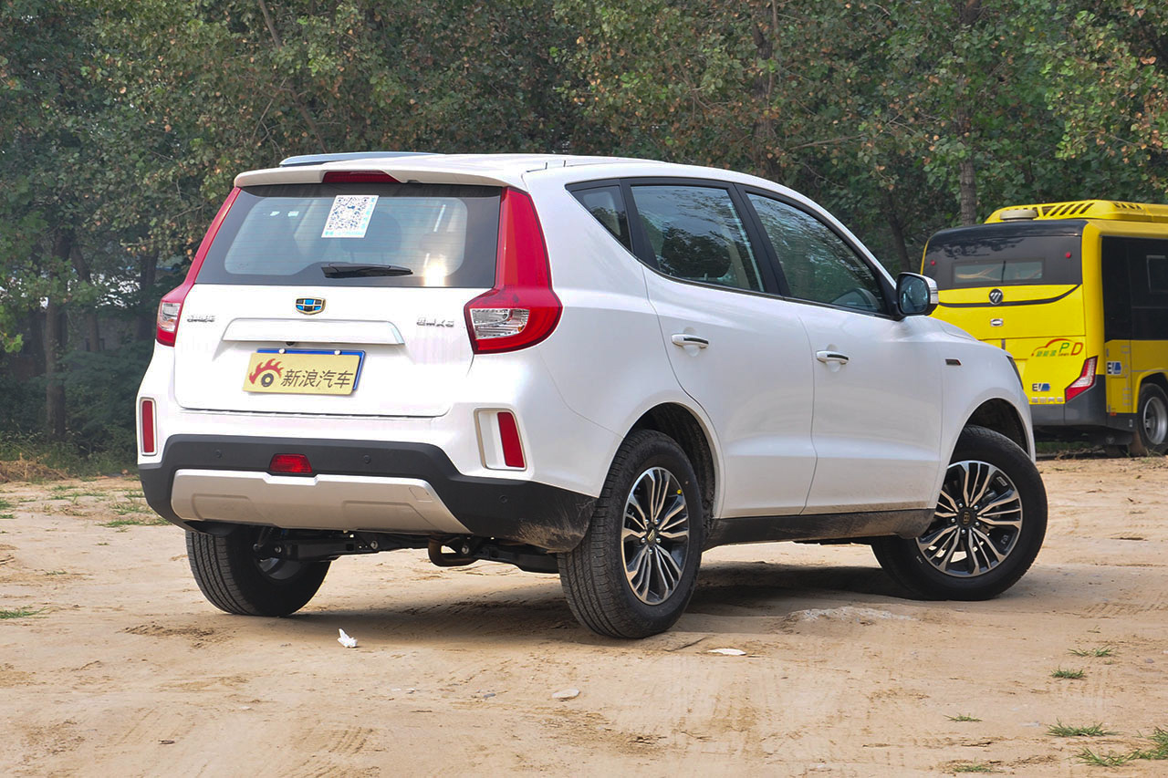 2016款远景SUV 1.3L自动旗舰型