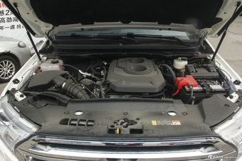 2017款撼路者2.0T自动四驱旗舰版汽油7座 