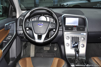 2016款沃尔沃XC60 2.0T自动 T5 AWD智驭版