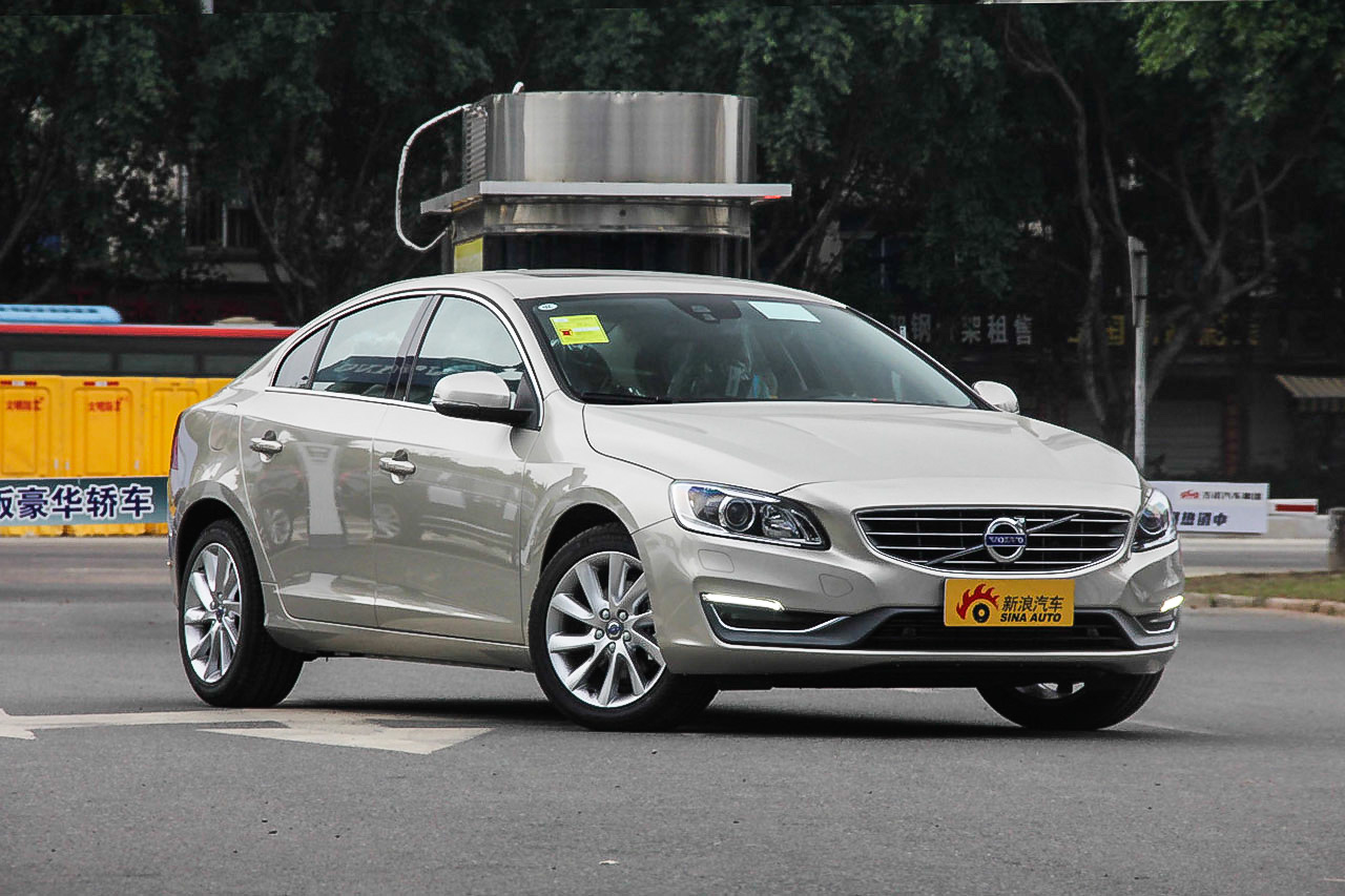 2017款沃尔沃S60L 2.0T自动T4智远版