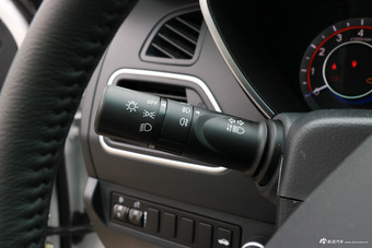 2017款海马福美来1.6L自动豪华型