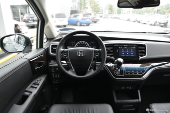 2018款奥德赛2.4L自动至尊版