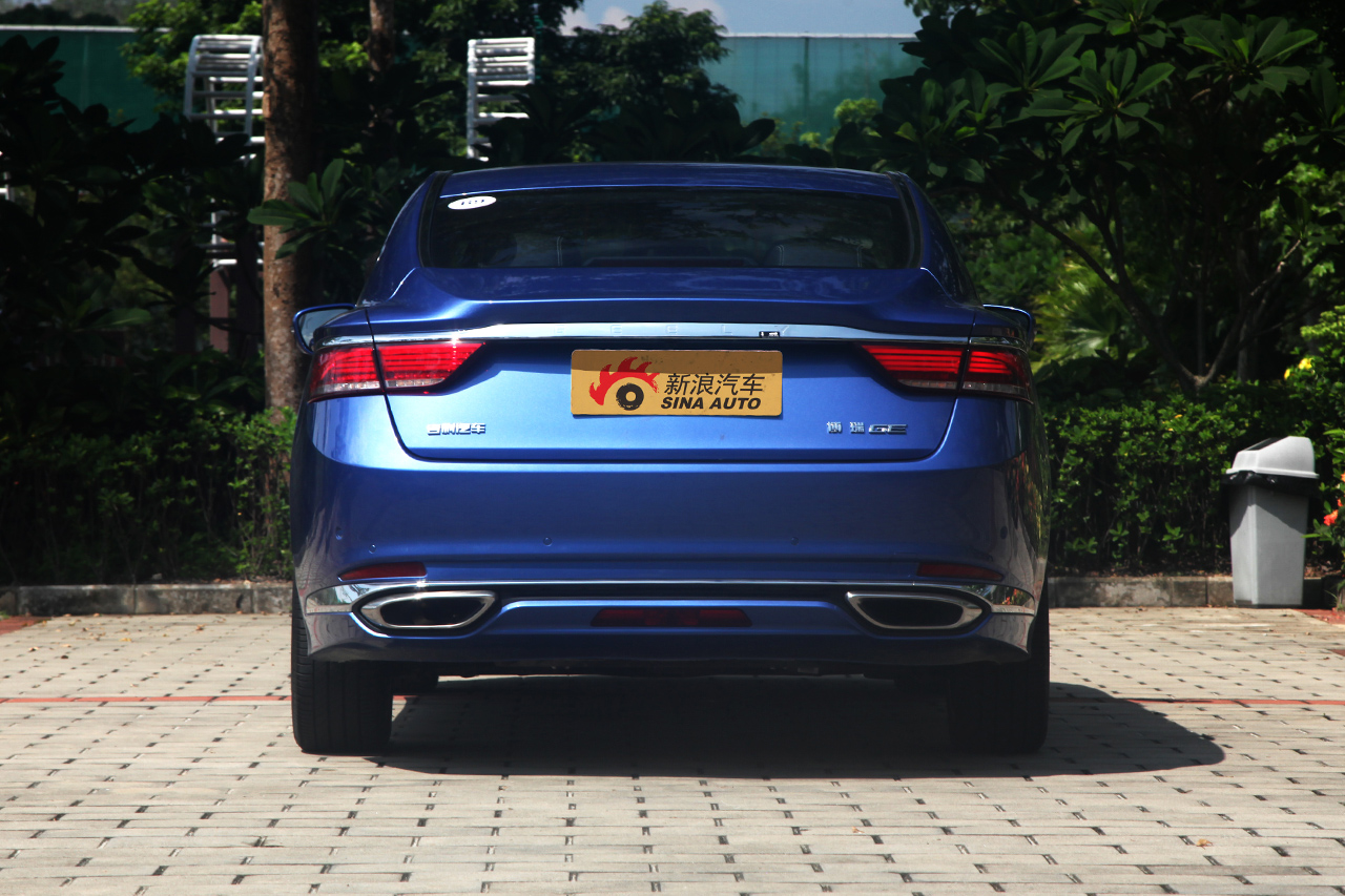 2018款吉利博瑞GE新能源PHEV 耀享版