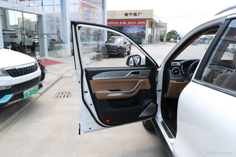 2017款野马T80 1.5T 手动炫动版