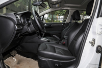 2015款雪铁龙C4L 1.8L自动尊贵版