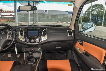 2017款黄海N1S 2.8T手动柴油两驱运动版JE493ZLQ4CB