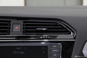 2017款途观L 1.8T自动两驱舒适版330TSI