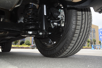 2017款众泰T300 1.5L手动尊享型