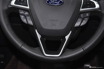 2013款蒙迪欧2.0T自动200豪华型