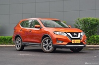 2017款奇骏2.5L自动CVT七座领先版 4WD