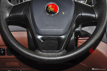 2016款景逸X5 1.8T手动尊享型 珍珠白