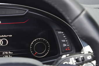 2016款奥迪Q7 3.0T自动45TFS S-Line运动型