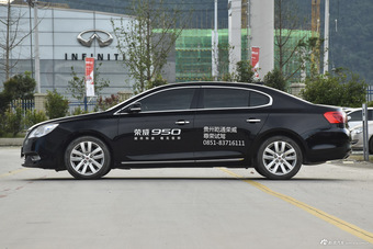 2015款荣威950 2.0T自动豪华行政版