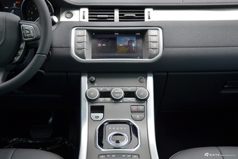 2016款揽胜极光2.0T自动PURE 风尚版