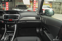 2016款雅阁混动2.0L自动锐领版