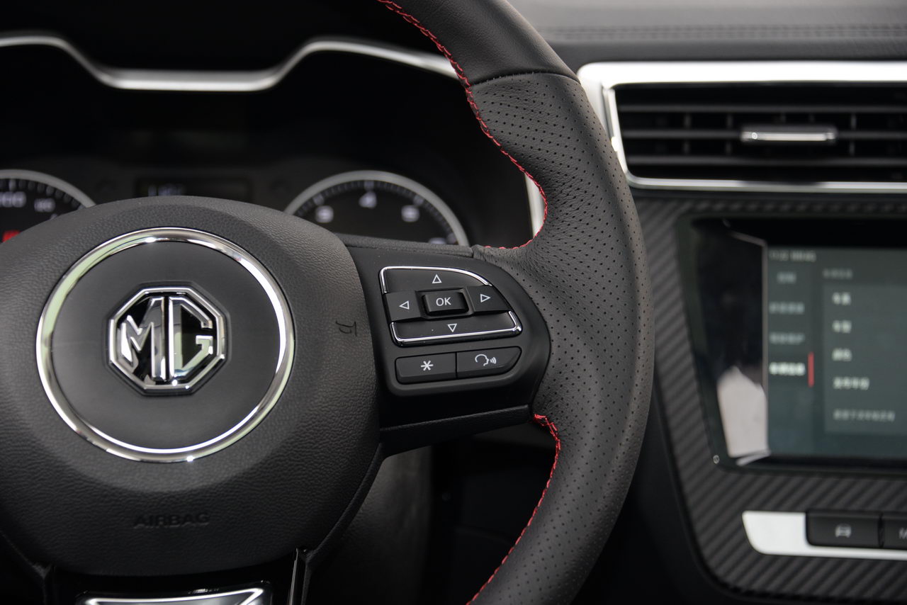 2017款名爵ZS1.0T自动顶配版