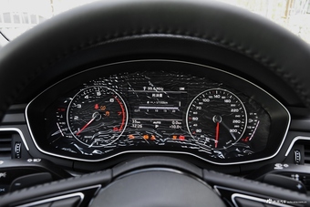 2017款奥迪A4L Plus 2.0T自动40TFSI进取型