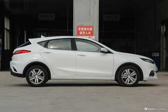 2016款逸动XT 1.6L自动俊酷型
