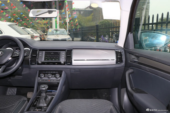 2017款柯迪亚克1.8T自动330TSI两驱舒适版5座 