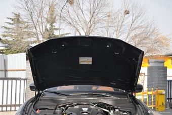 2018款Levante 3.0T自动350Hp 标准版