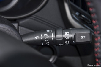 2017款CS35 1.6L手动豪华型