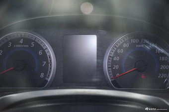 2014款 众泰Z300 新视界 1.5L 手动尊贵型