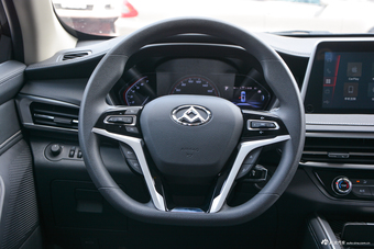 2017上汽大通D90 2.0T自动两驱水星