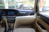 2016款宝骏730 1.8L AMT智能手动7座豪华型 7座