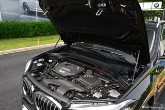 2018款宝马X1 2.0T自动xDrive20Li尊享型