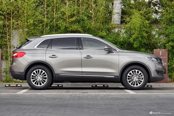 2017款林肯MKX 2.0T自动四驱尊雅版