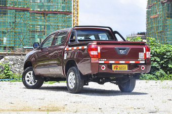 2015款雄师F22 1.9T手动两驱柴油标准型