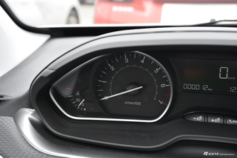 2018款标致2008 1.2T自动互联版230THP